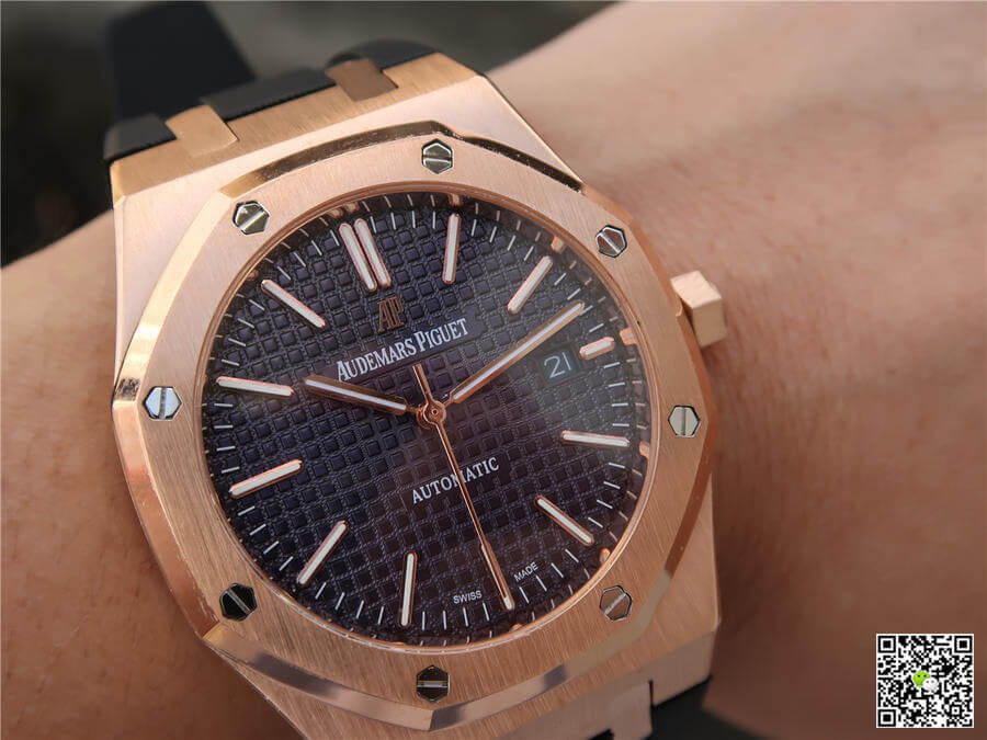 Audemars Piguet Royal Oak 15400 Blue Dial