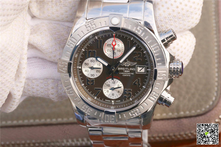 Breitling Avenger II A1338111/F564/170A GF Factory Bituminous Coal Color Dial
