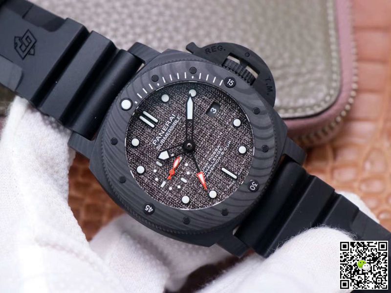 Panerai Submersible Luna Rossa PAM01039 VS Factory Black Carbon