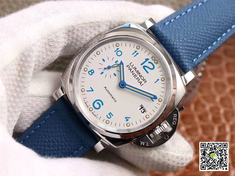 Panerai Luminor Due PAM906 VS Factory White Dial