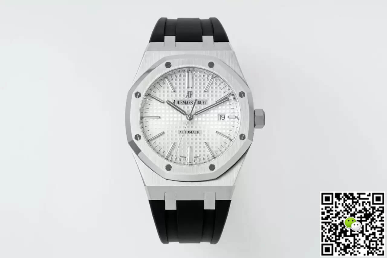 Audemars Piguet Royal Oak 15400 APS Factory White Dial Rubber Strap