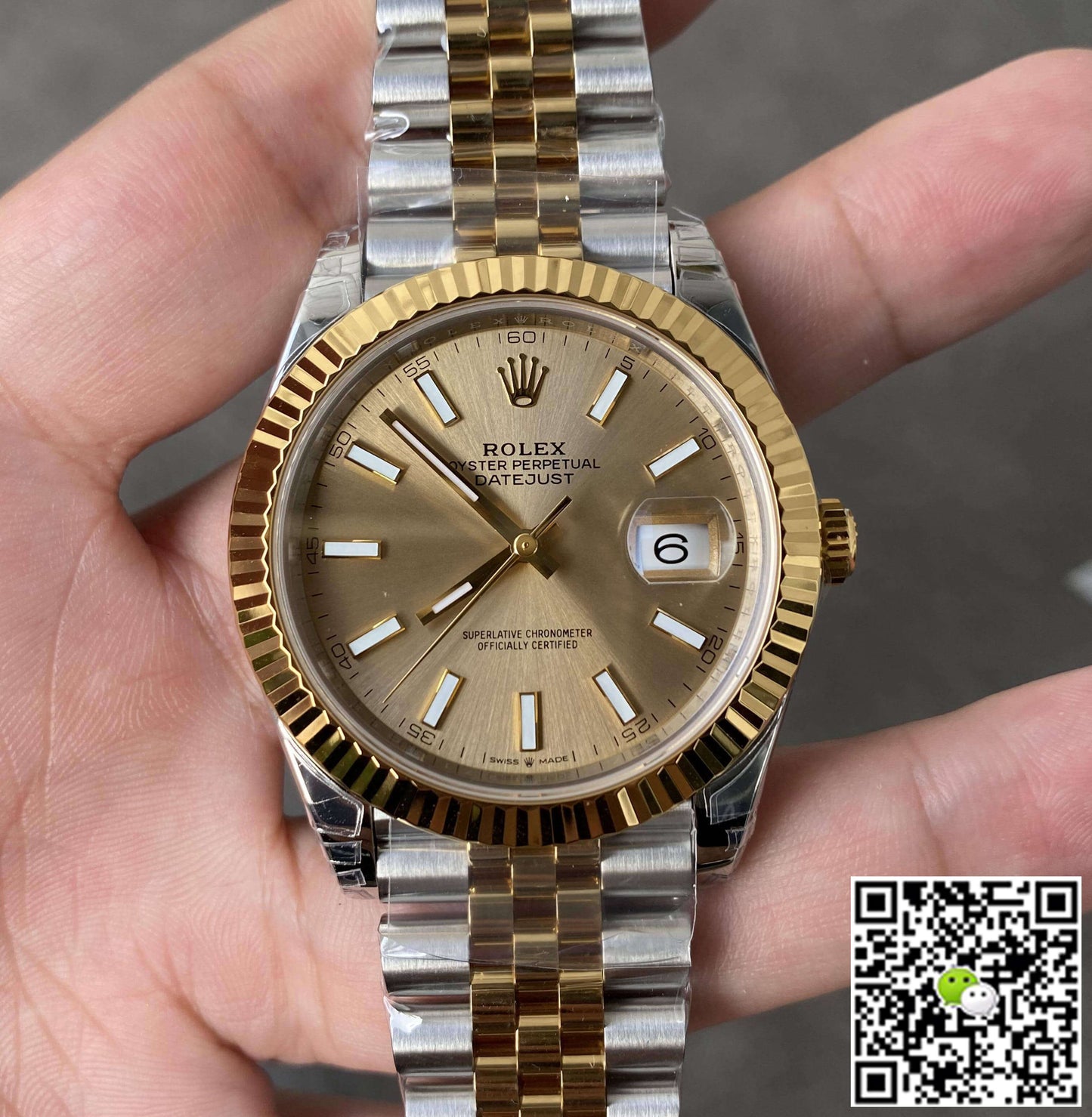 Rolex Datejust M126333-0010 VS Factory Champagne Dial