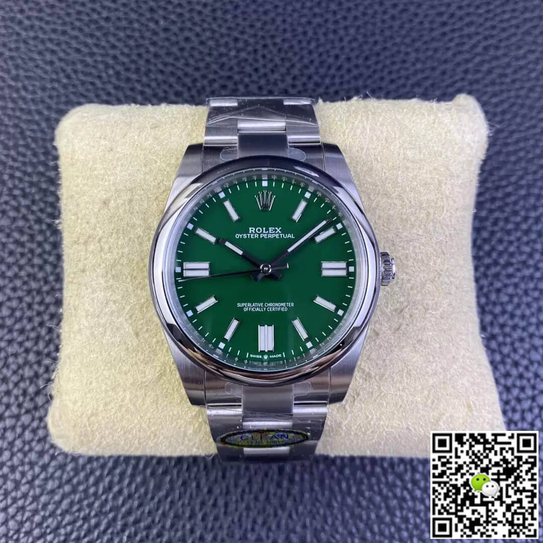 Rolex Oyster Perpetual M124300-0005 41MM Clean Factory Steel Strap