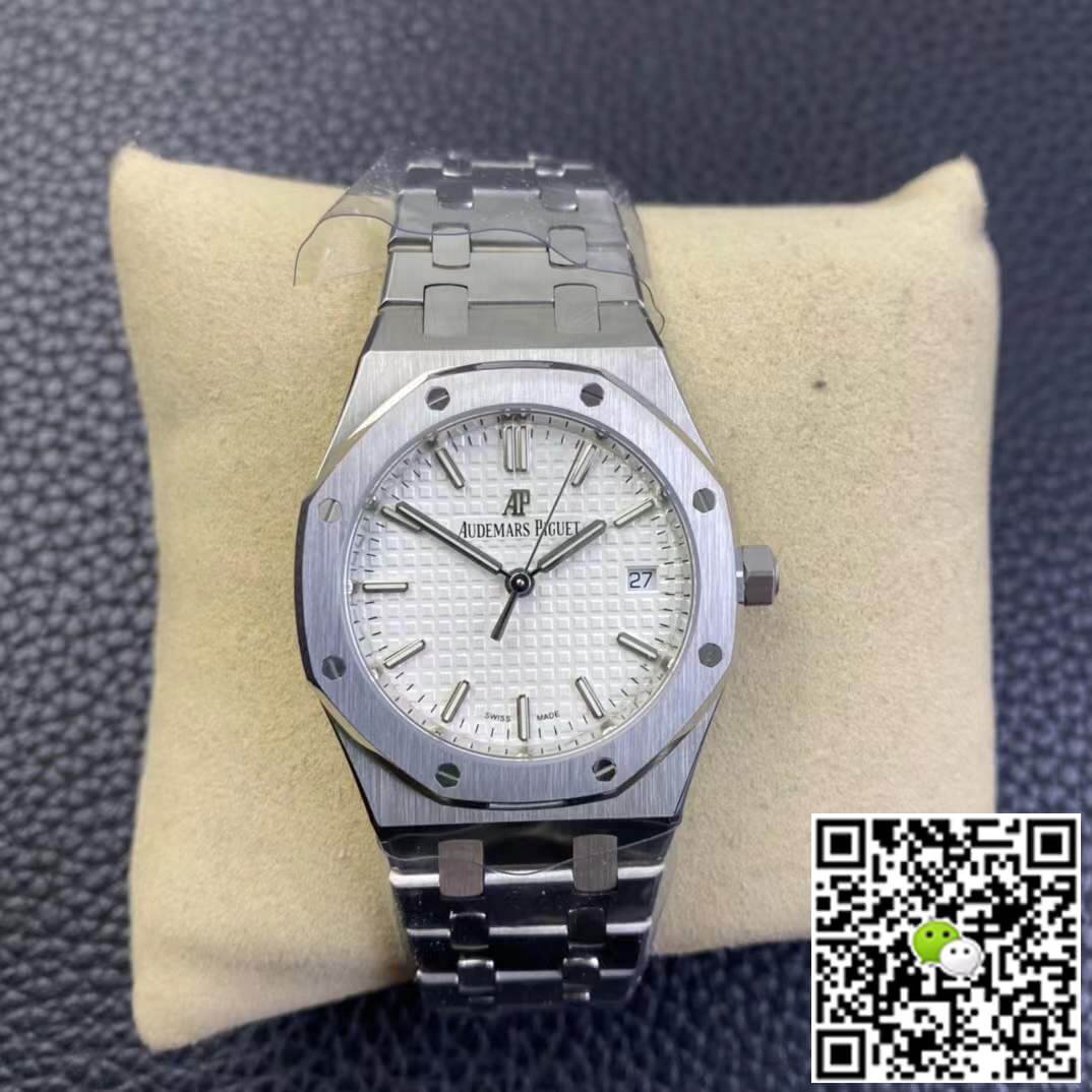 Audemars Piguet Royal Oak 77350ST.OO.1261ST.01 8F Factory Silver Dial