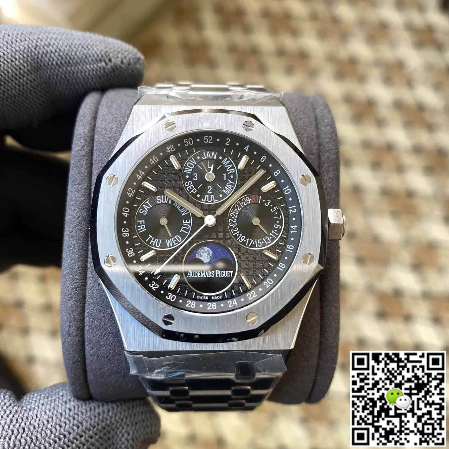 Audemars Piguet Royal Oak 26574 APS Factory Black Dial
