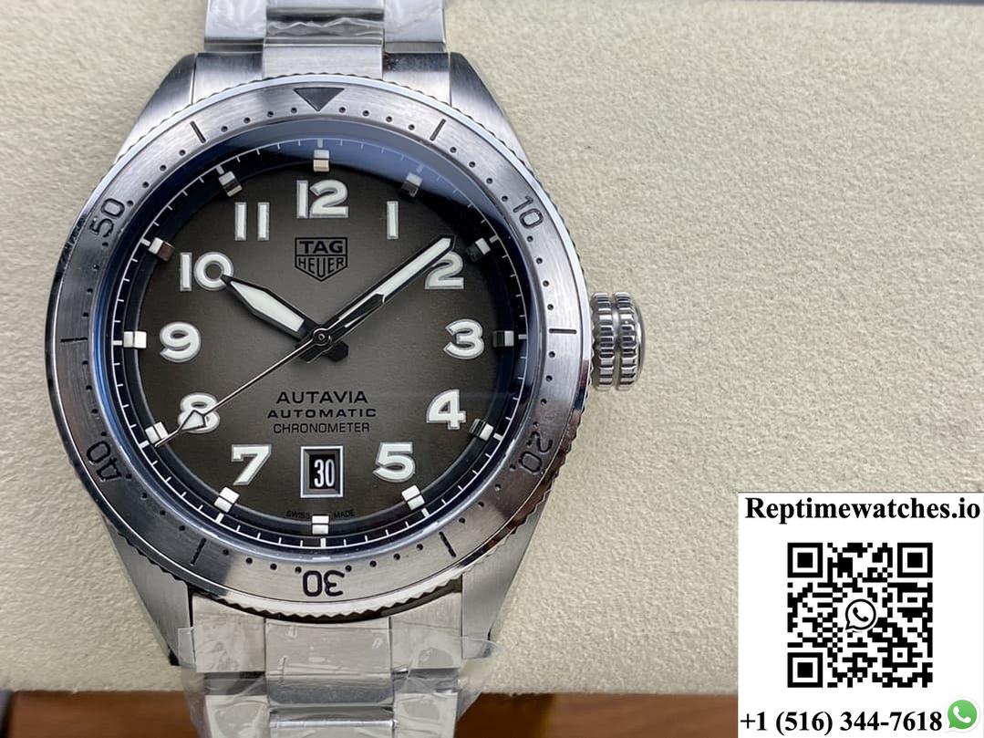 TAG Heuer AUTAVIA WBE5114.EB0173 stainless steel case