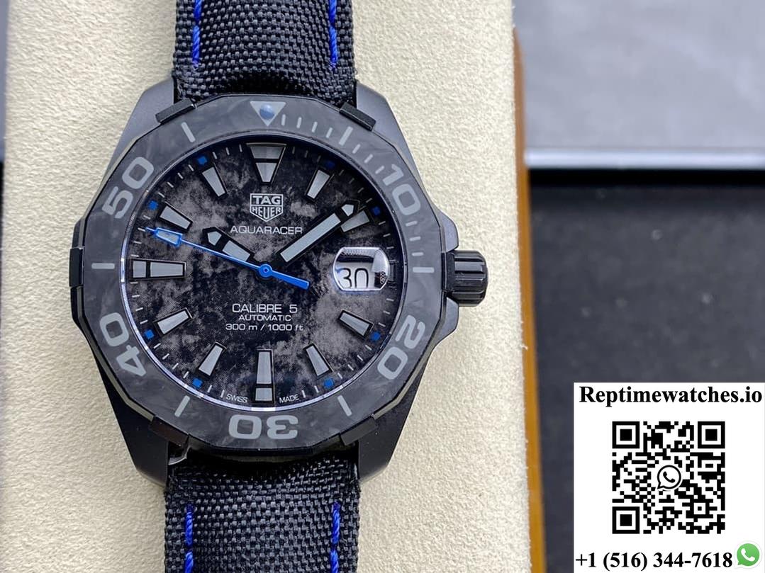 TAG Heuer Aquaracer WBD218C.FC6447 TAR Factory Date Display