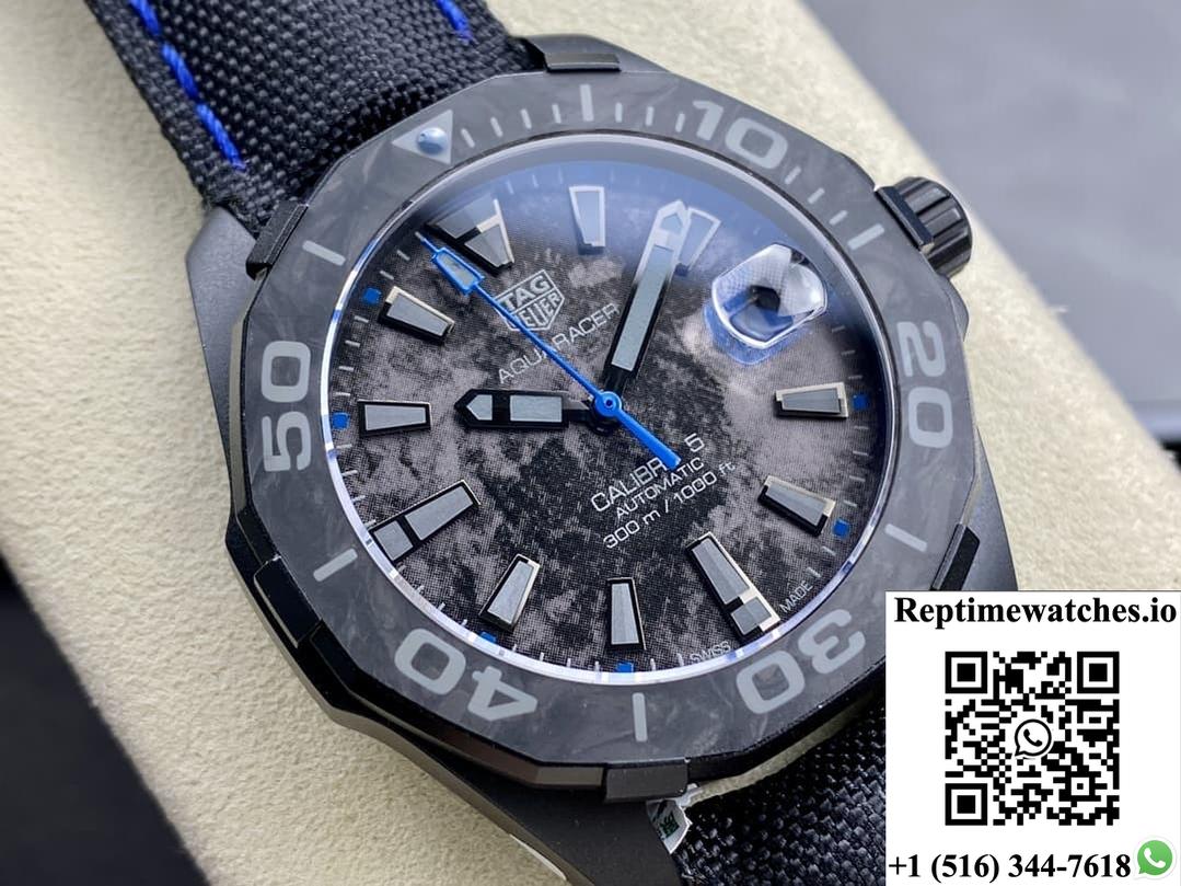 TAG Heuer Aquaracer WBD218C.FC6447 TAR Factory Date Display
