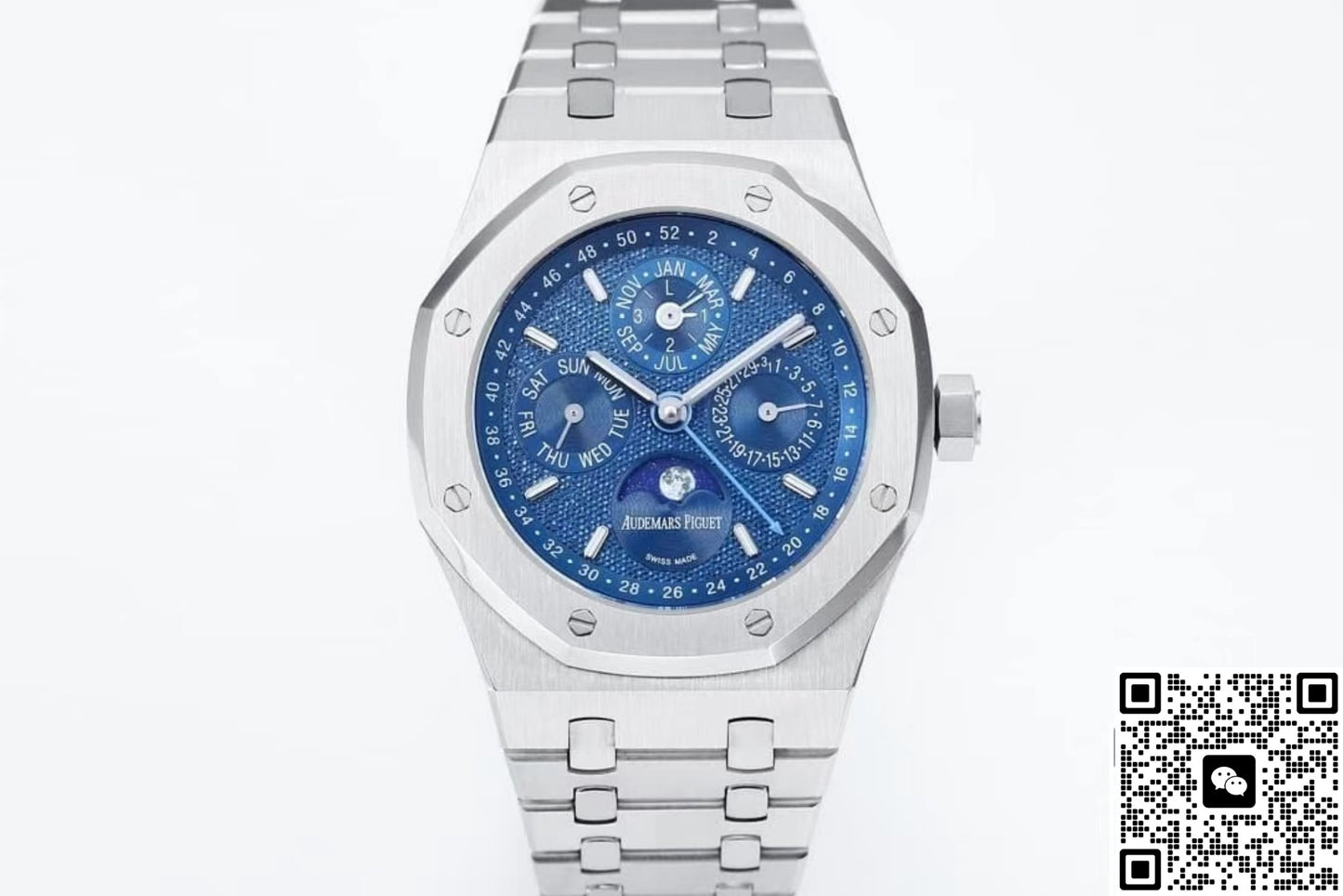 Audemars Piguet Royal Oak 26574BC.OO.1220BC.02 BBS Factory Date Display