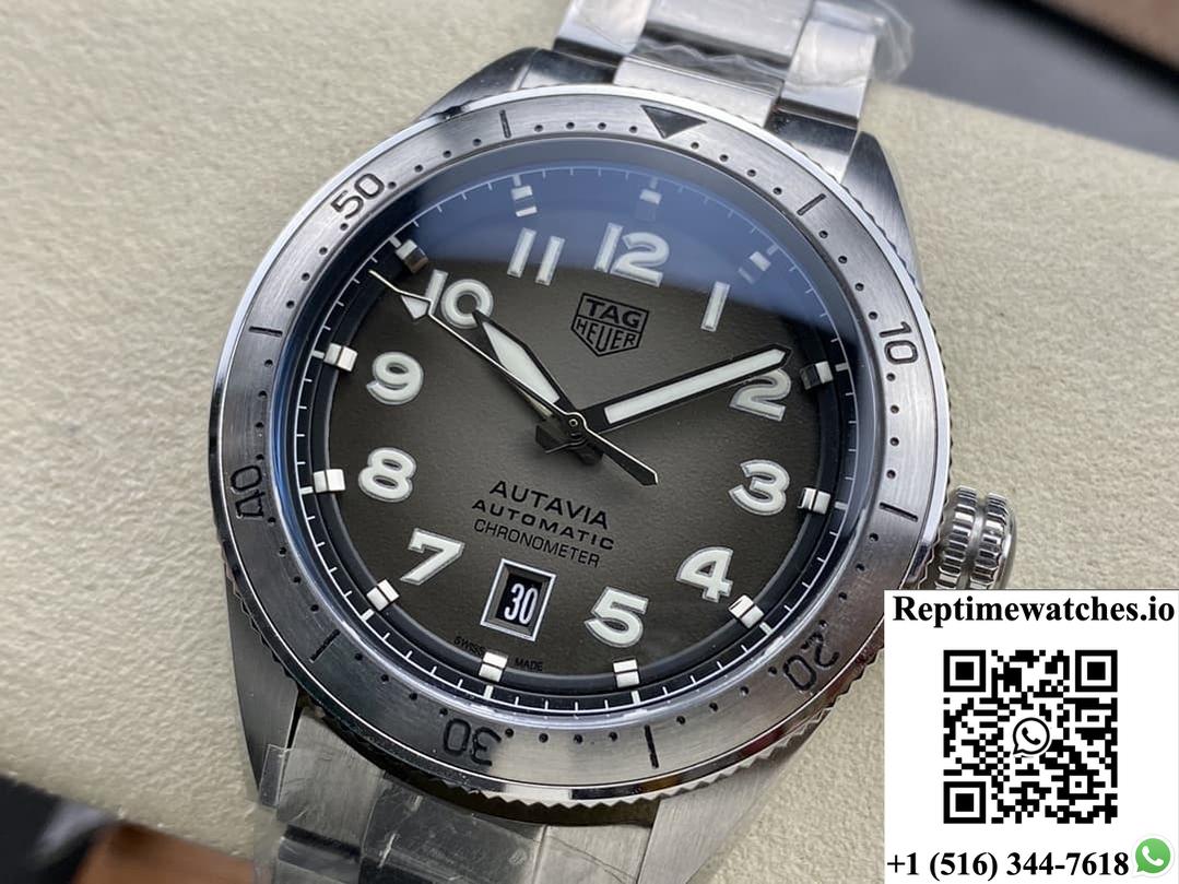TAG Heuer AUTAVIA WBE5114.EB0173 stainless steel case
