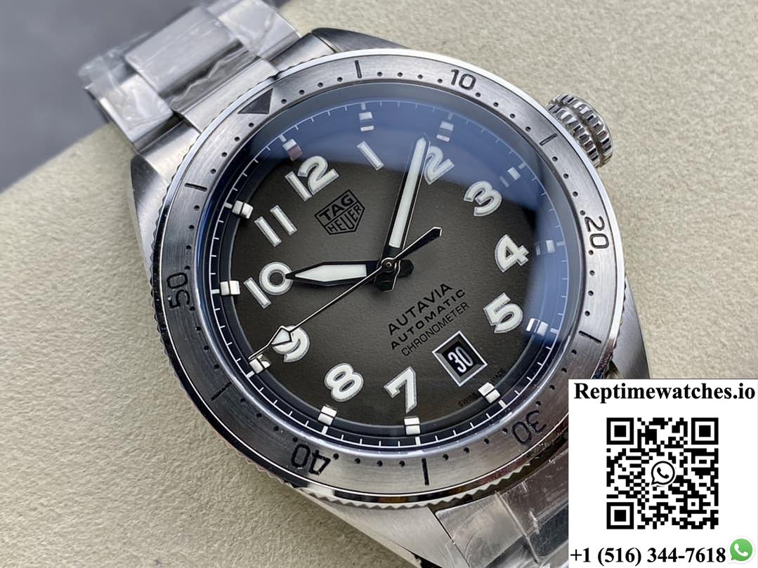 TAG Heuer AUTAVIA WBE5114.EB0173 stainless steel case