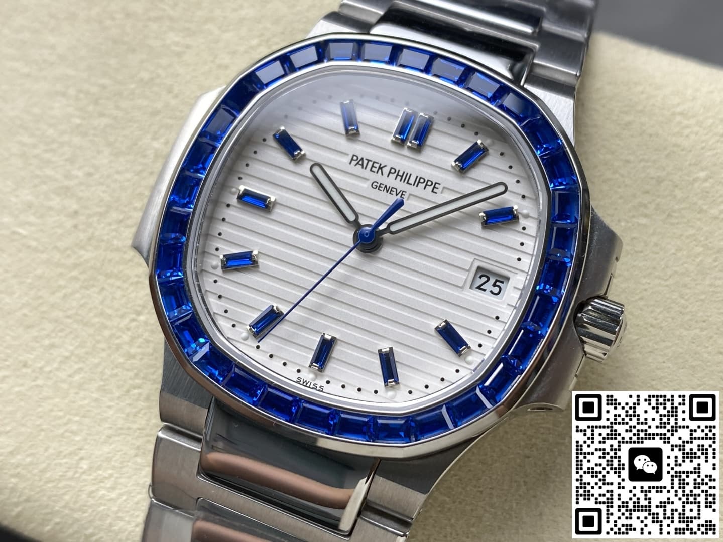 Patek Philippe Nautilus 5711 GR Factory White Dial