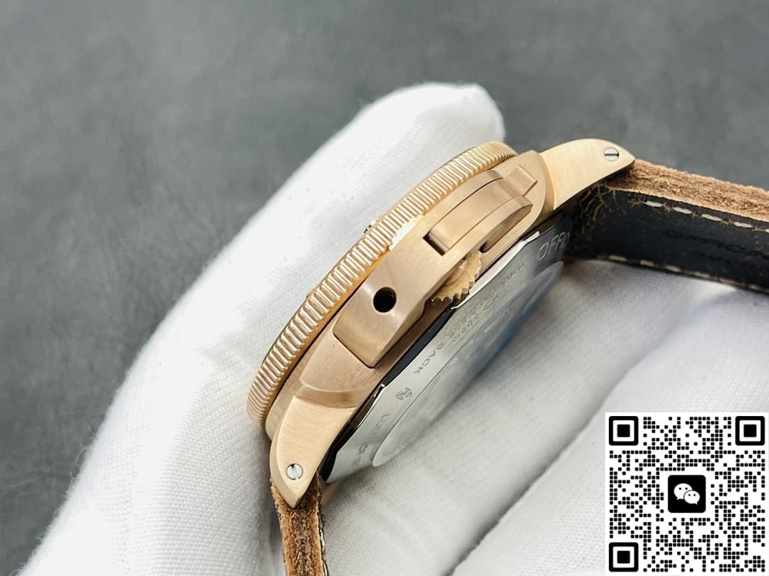 Panerai Submersible PAM00382 VS Factory Leather strap