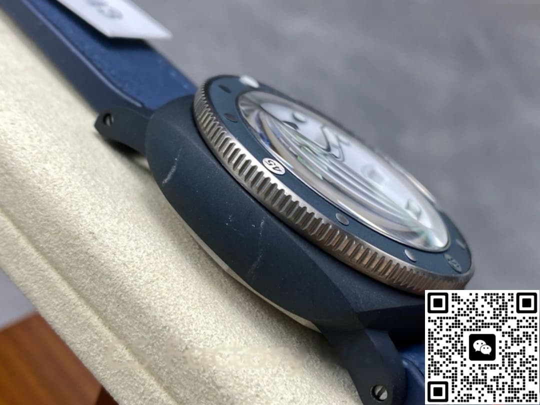 Panerai Submariner PAM01543 VS Factory Solid Case Back