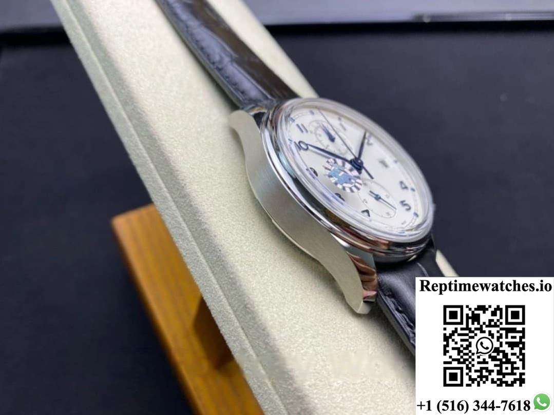 IWC Portugal IW390302 ZF factory date display