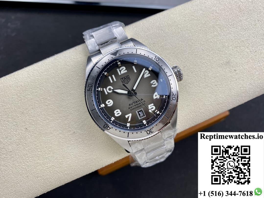 TAG Heuer AUTAVIA WBE5114.EB0173 stainless steel case