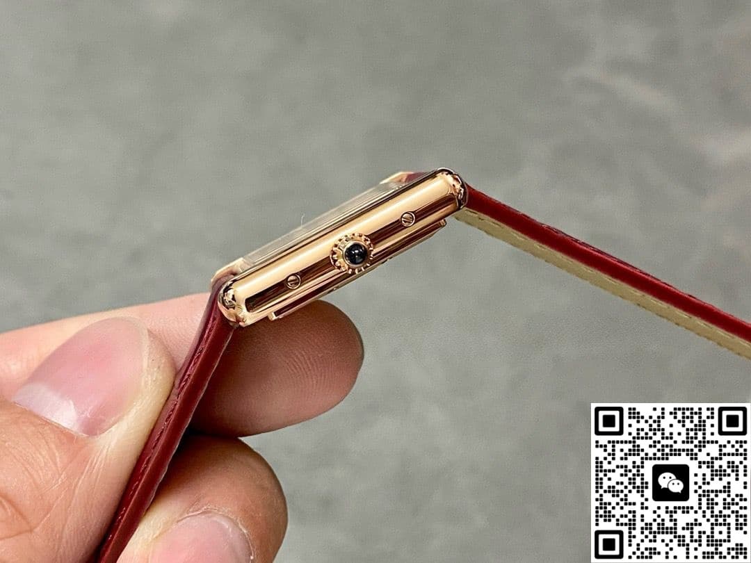 Cartier Tank WGTA0010 F1 factory solid case back