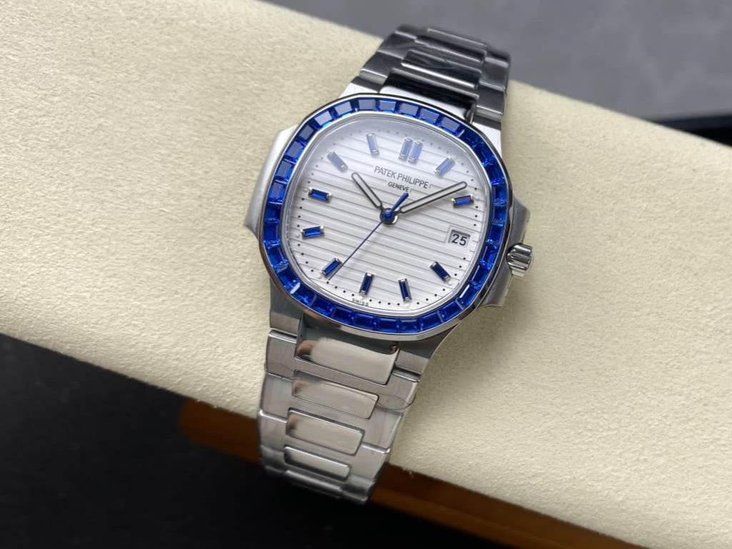 Patek Philippe Nautilus 5711 GR Factory White Dial