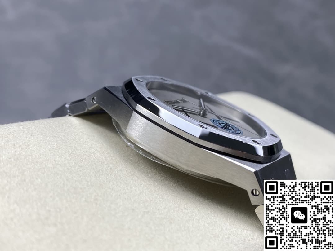 Audemars Piguet Royal Oak 15500 KAWS Joint Model APS Factory