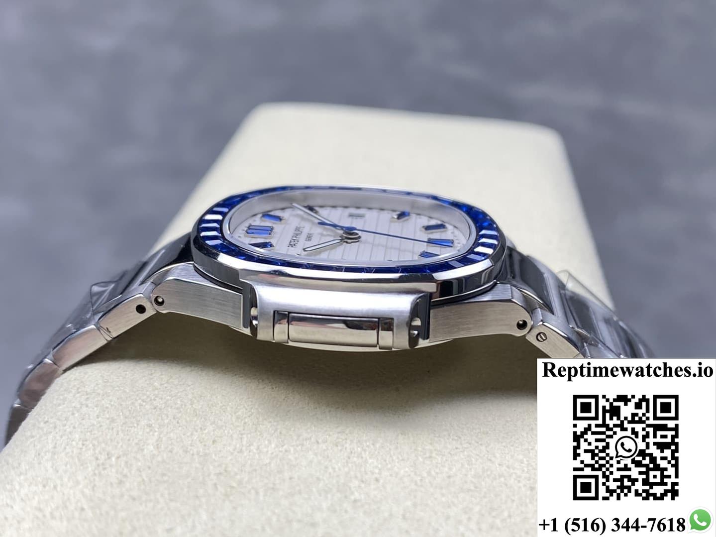 Patek Philippe Nautilus 5711 GR Factory White Dial