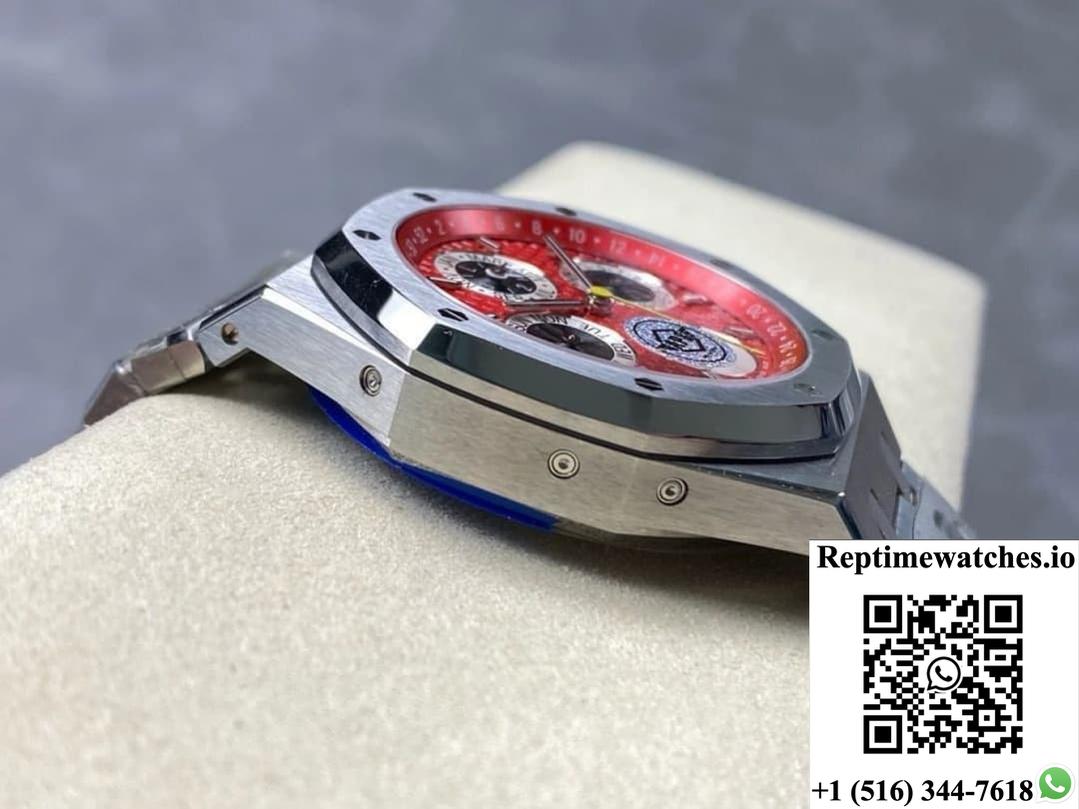 Audemars Piguet Royal Oak 26674ST.OO.1320ST.01 APS Factory Day display