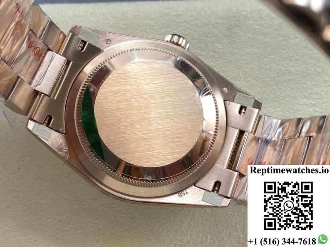 Rolex Day-Date M128235-0069 8+ Factory Green Dial