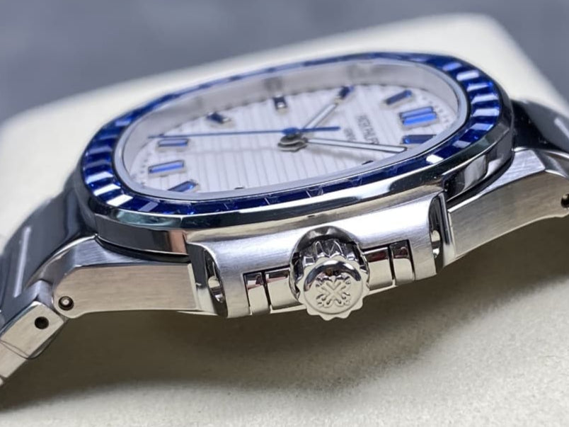 Patek Philippe Nautilus 5711 GR Factory White Dial