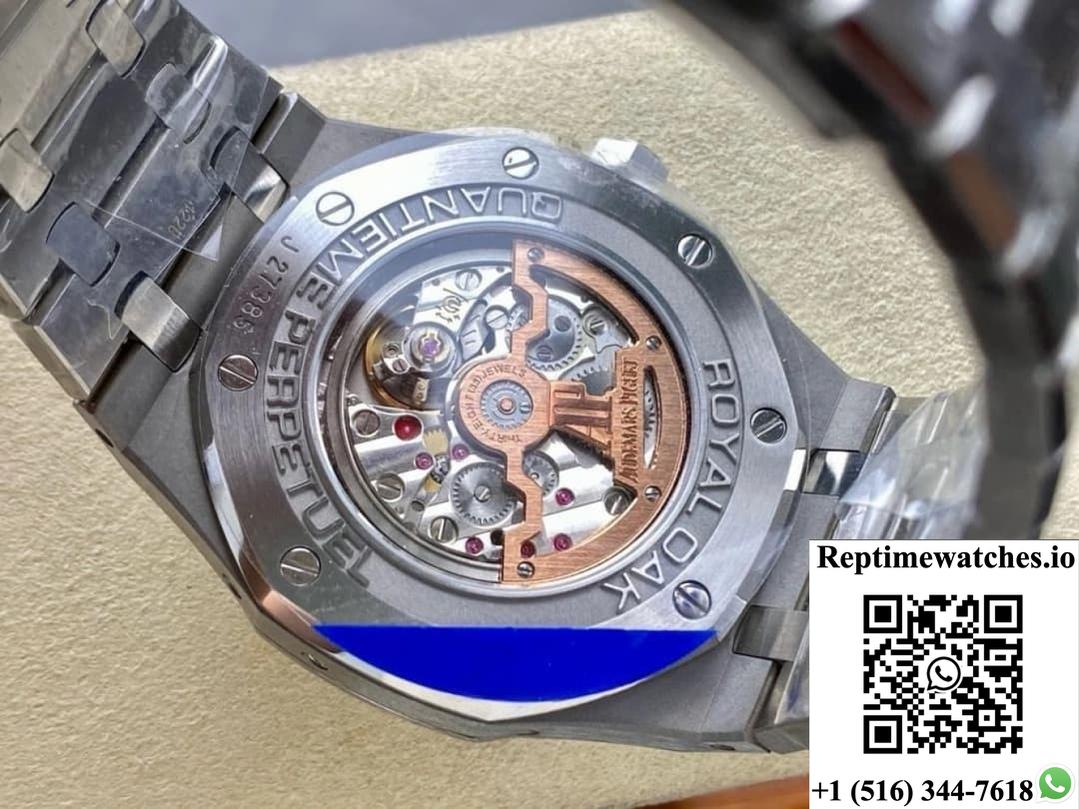 Audemars Piguet Royal Oak 26674ST.OO.1320ST.01 APS Factory Day display