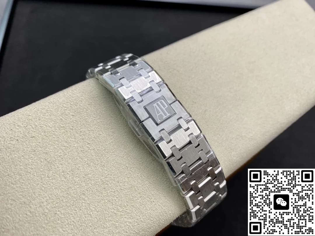 AP Royal Oak 26320ST.OO.1220ST.02 APS Factory Date Display