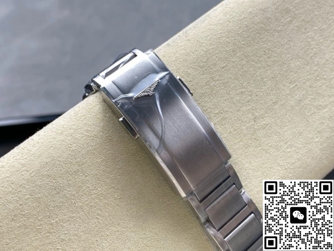 Longines Sports L3.790.4.56.6 GR Factory Date Display
