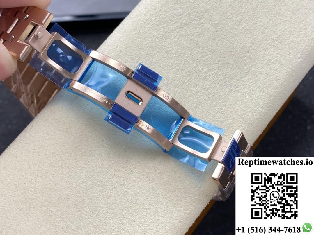 AP Royal Oak 26240OR.OO.1220OR.01 APS Factory Chronograph Function