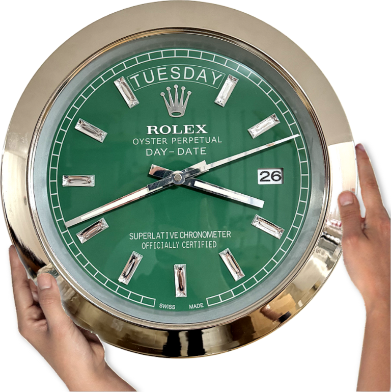 DAY DATE – SILVER – GREEN EDITION 35 CM DELUXE METAL WALL CLOCK