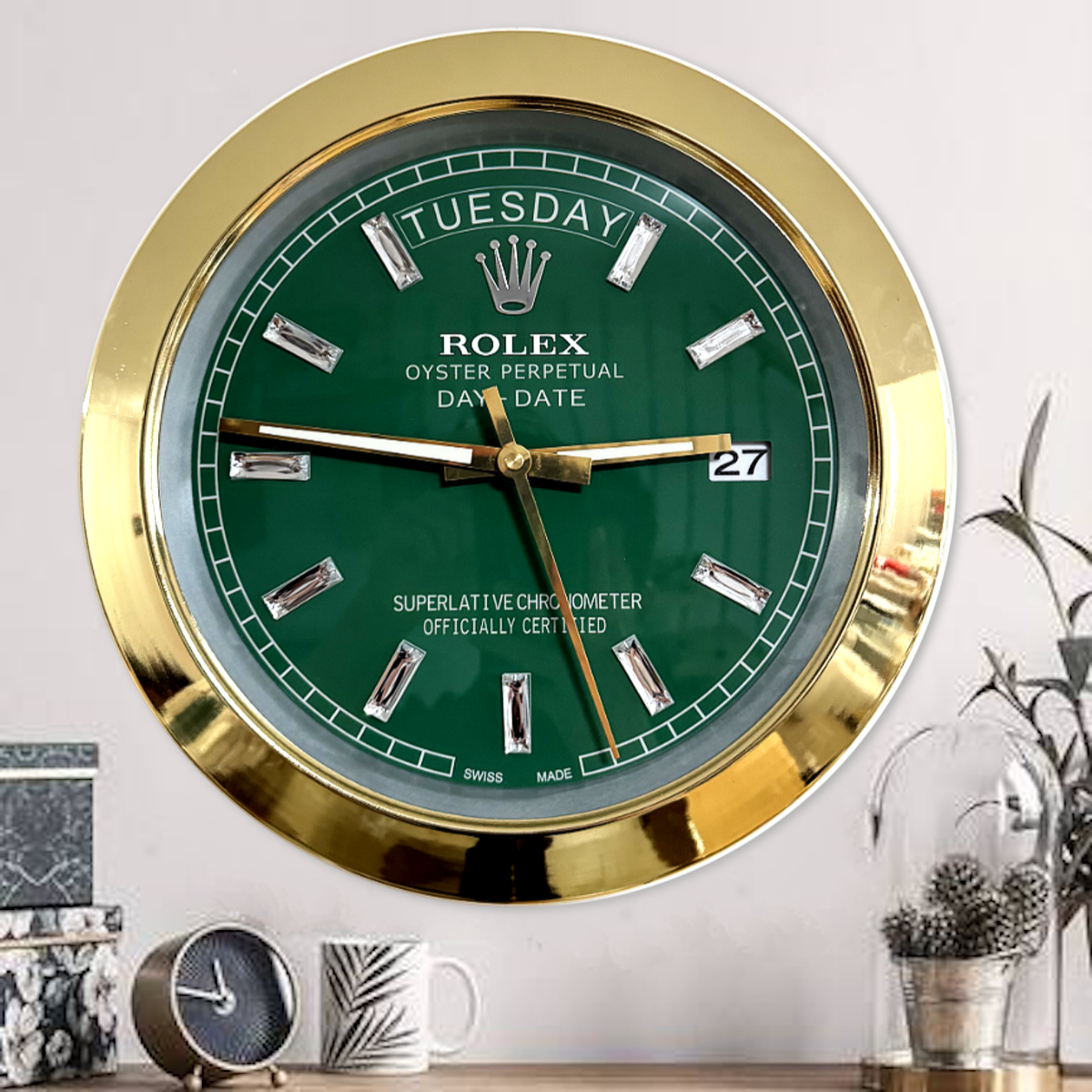 DAY DATE – GOLD – GREEN EDITION 35 CM DELUXE METAL WALL CLOCK