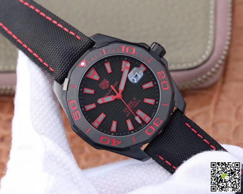 Tag Heuer Aquaracer WAY208C.RHZ4937 V6 Factory Black Dial