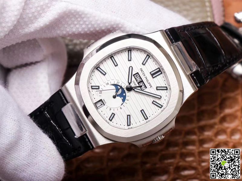 PF Factory Patek Philippe Nautilus 5726/1A-010 Moonphase Black Leather Strap