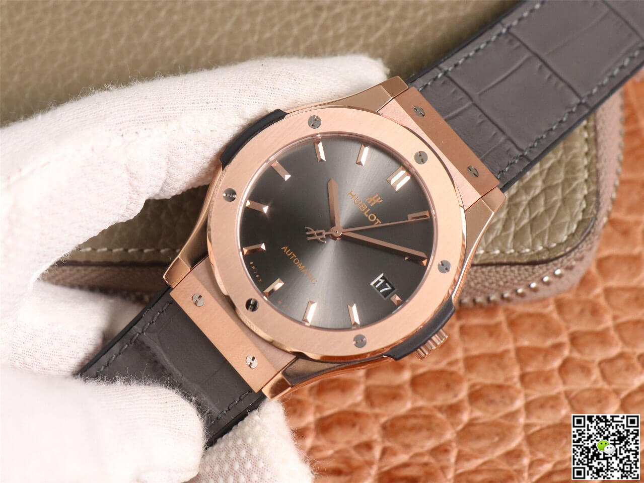 Hublot Classic Fusion 511.OX.7081.LR WWF Factory Rose Gold Dark Gray Dial