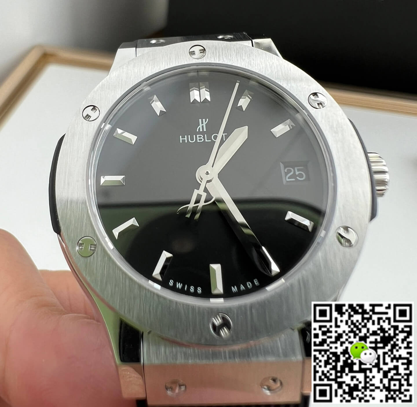 Hublot Classic Fusion 581.NX.1171.RX 33MM Quartz HB Factory Black Dial