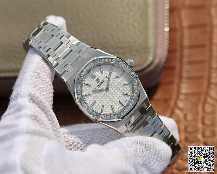 Audemars Piguet Royal Oak 67650 JF Factory Diamond White Dial