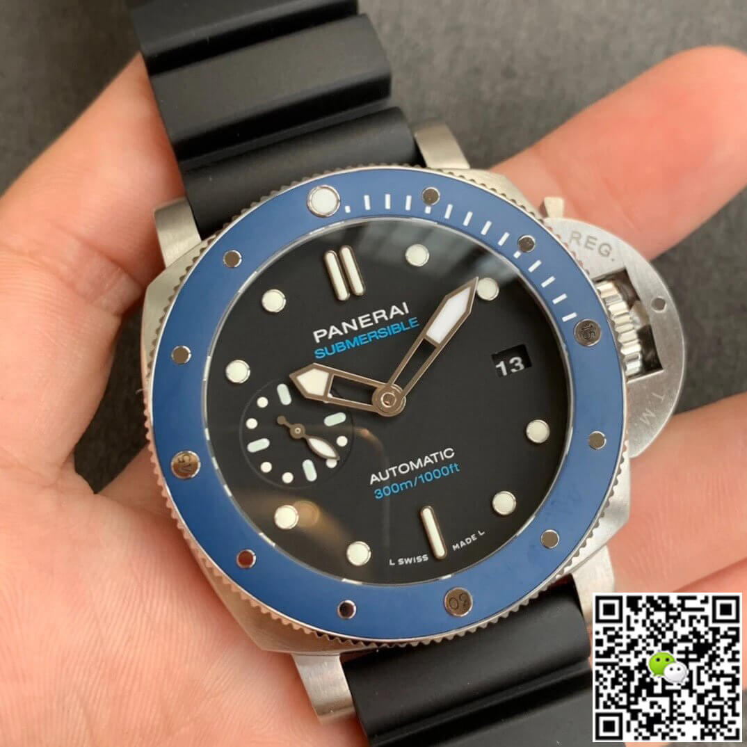 Panerai Submersible PAM01209 VS Factory Blue Bezel