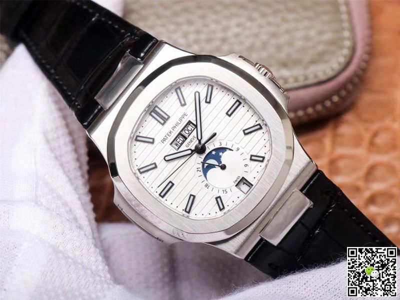 PF Factory Patek Philippe Nautilus 5726/1A-010 Moonphase Black Leather Strap