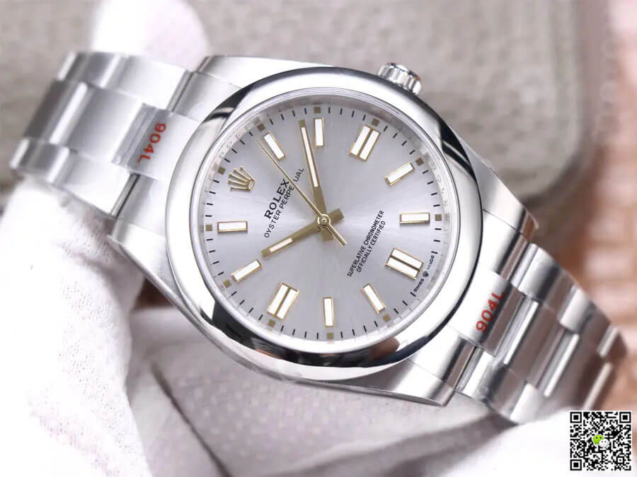 Rolex Oyster Perpetual M124300-0001 41MM EW Factory Silver Dial