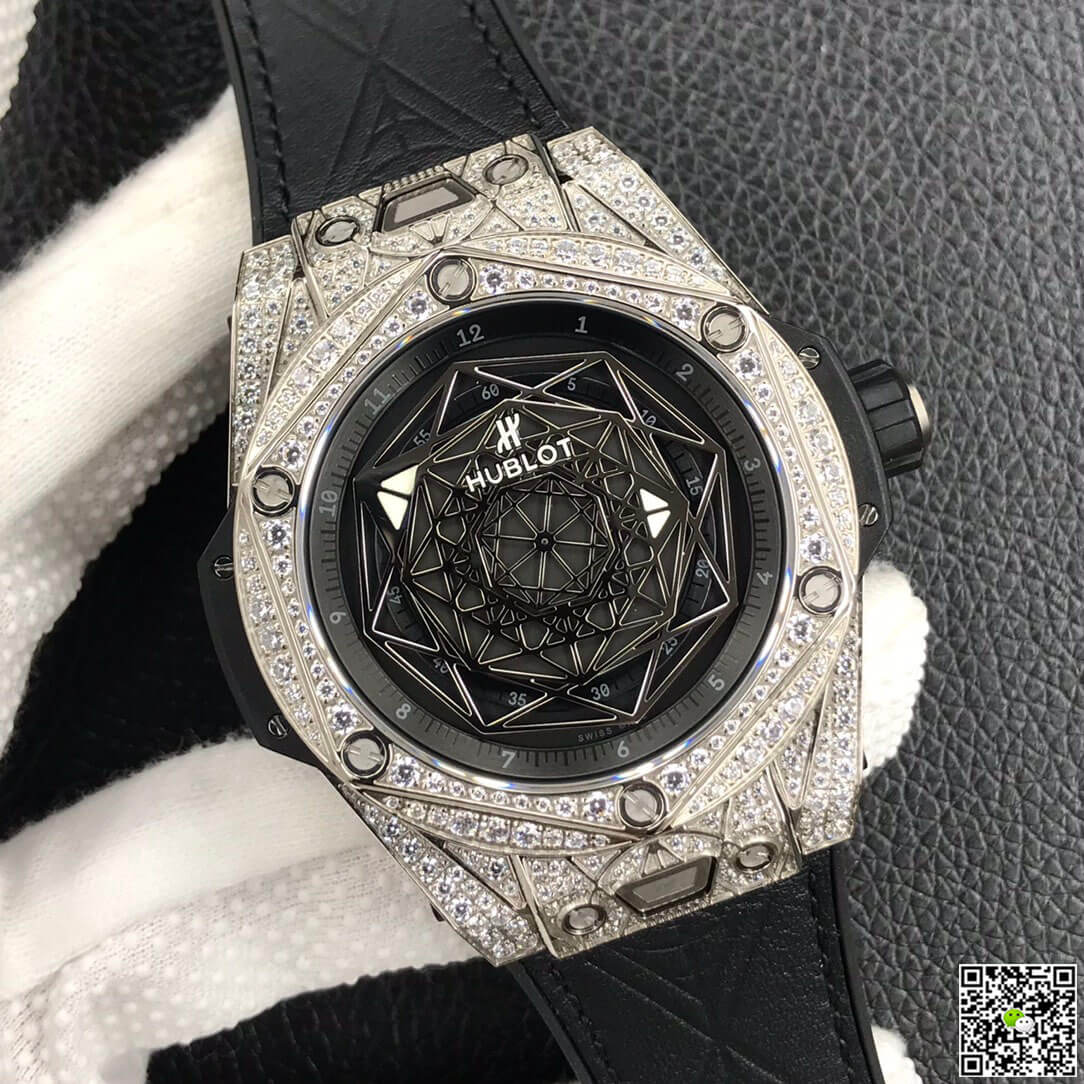 Hublot Big Bang 415.NX.1112.VR.1704.MXM17 WWF Factory Black Dial