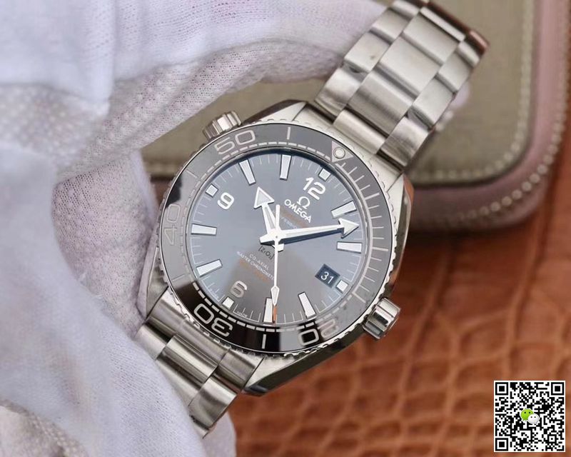 Omega Seamaster 215.30.44.21.01.001 Planet Ocean 600M VS Factory Black Ceramic Dial