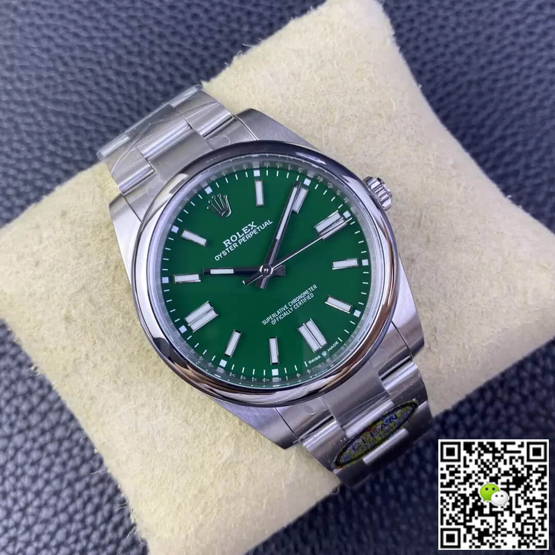 Rolex Oyster Perpetual M124300-0005 41MM Clean Factory Steel Strap