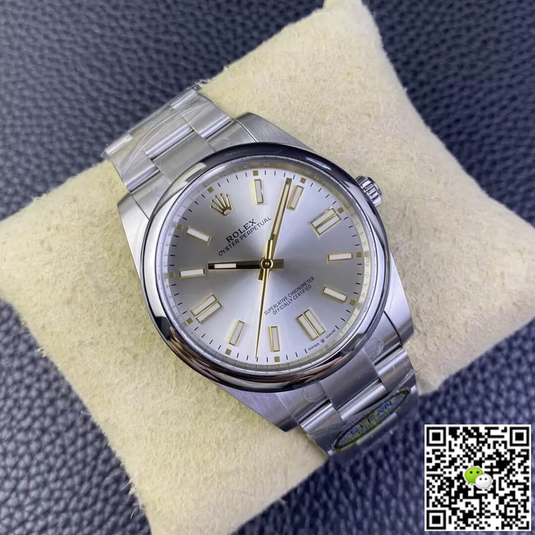 Rolex Oyster Perpetual M124300-0001 41MM Clean Factory Silver Dial