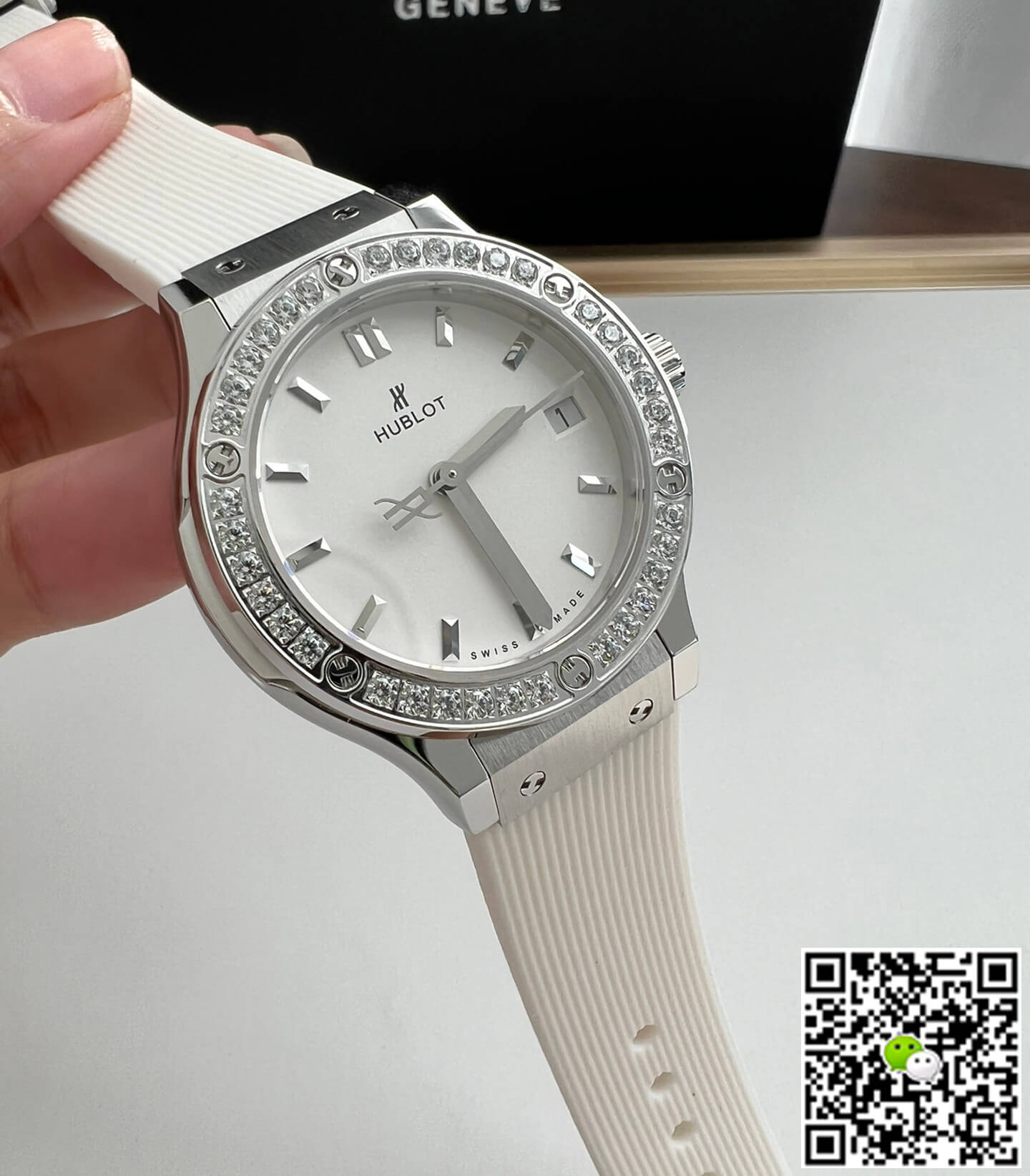 Hublot Classic Fusion 582.NX.2610.RX.1204 33MM HB Factory White Dial