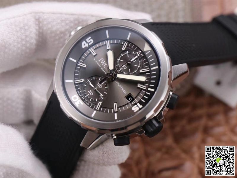 IWC Aquatimer IW379506 Shark Special Edition V6 Factory Gray Dial