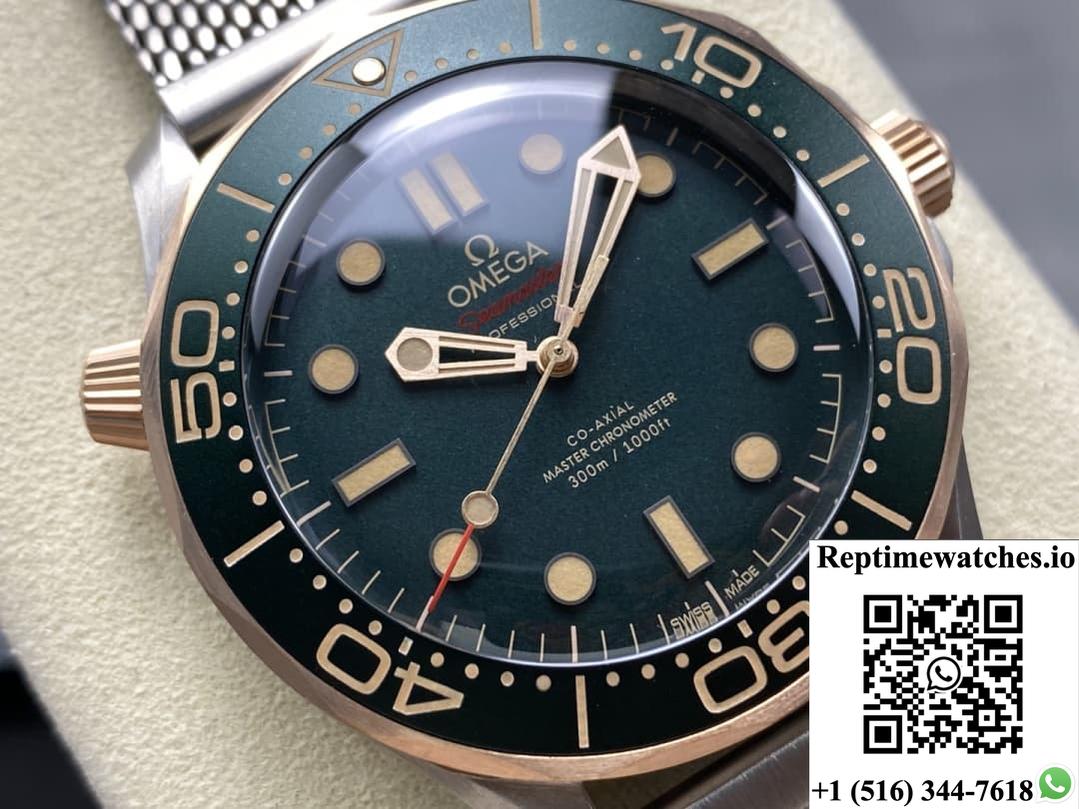 Omega Seamaster 210.90.42.20.10.001 VS factory luminous hour markers