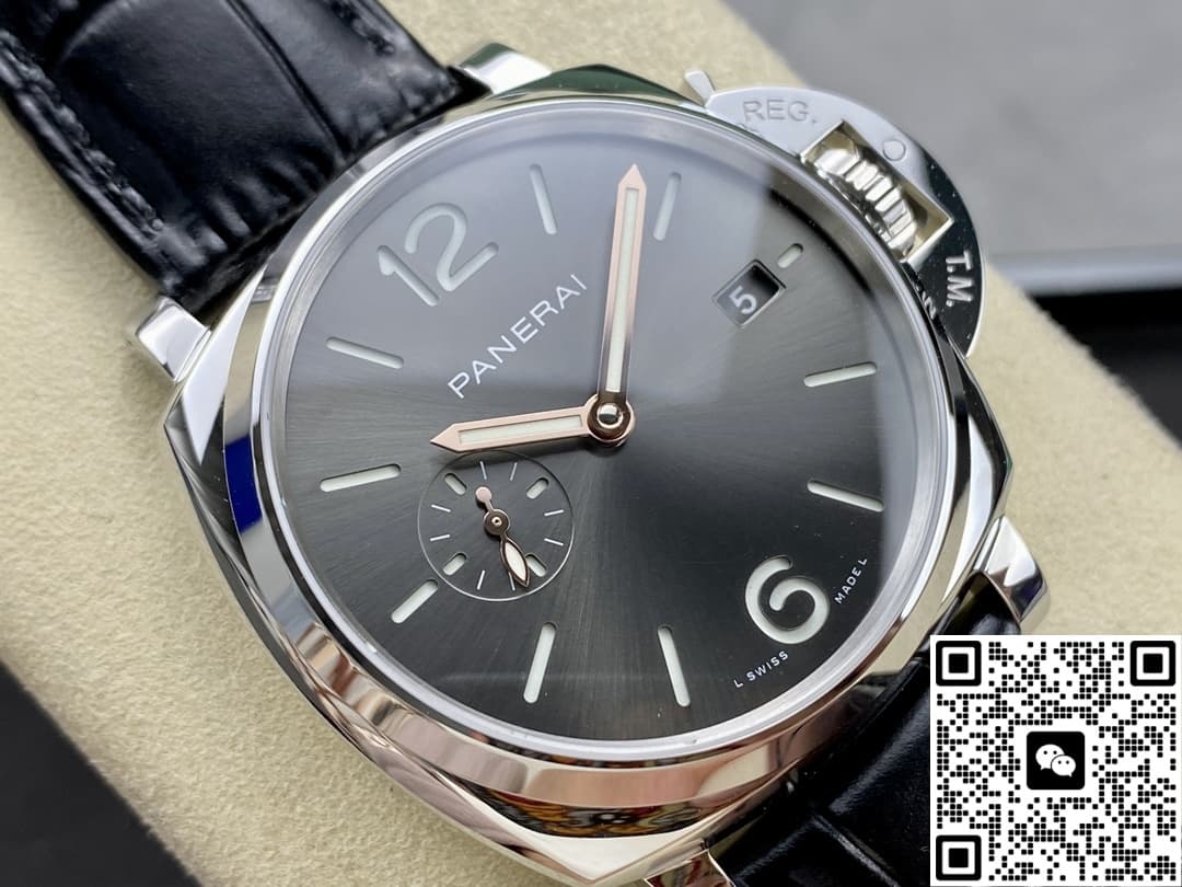 Panerai Luminor Due pam01250 VS factory date display