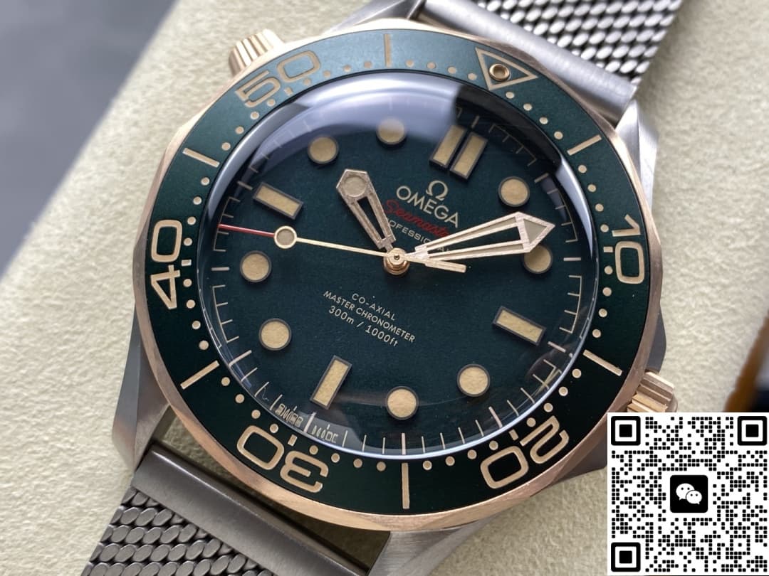 Omega Seamaster 210.90.42.20.10.001 VS factory luminous hour markers
